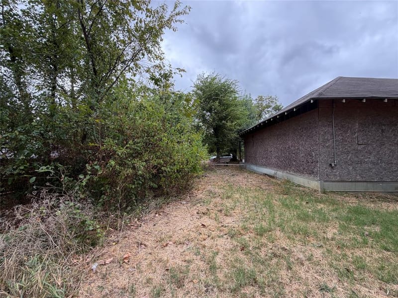 405 Charter Street, Whitesboro TX 76273 - Photo 7