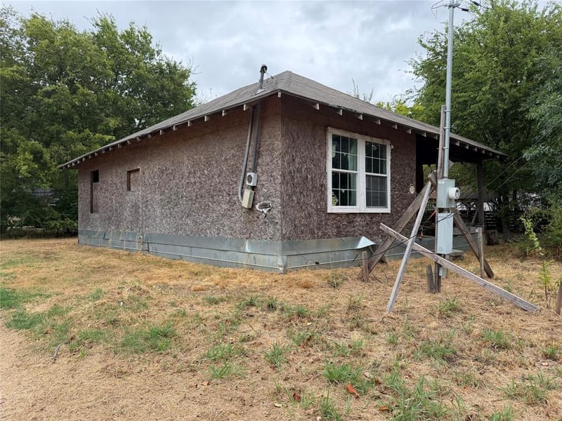 405 Charter Street, Whitesboro TX 76273 - Photo 4