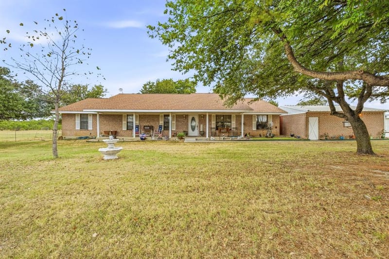 4703 Pure Country Lane, Aubrey TX 76227 - Photo 2