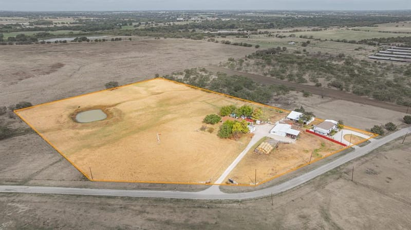 4703 Pure Country Lane, Aubrey TX 76227