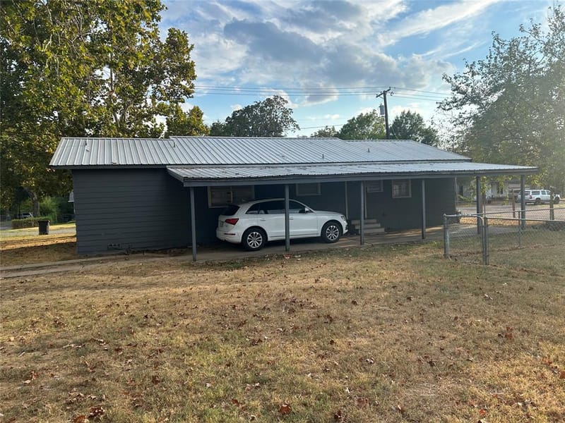 1608 W Kaufman Street, Paris TX 75460 - Photo 14