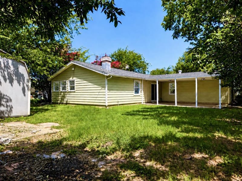 209 W Southern Avenue, Saginaw TX 76179 - Photo 13