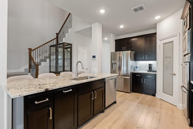 12516 Panther Creek Drive, Godley TX 76044 - Photo 8