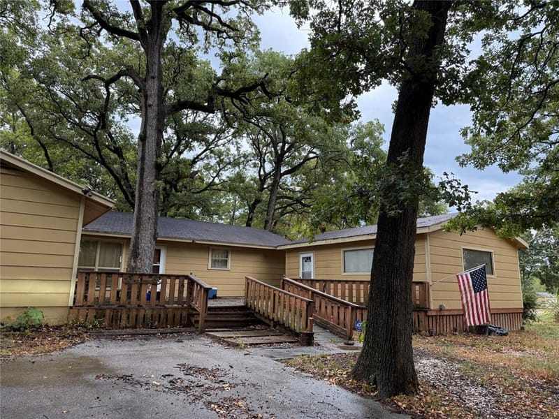 114 Los Arboles Street, Gun Barrel City TX 75156
