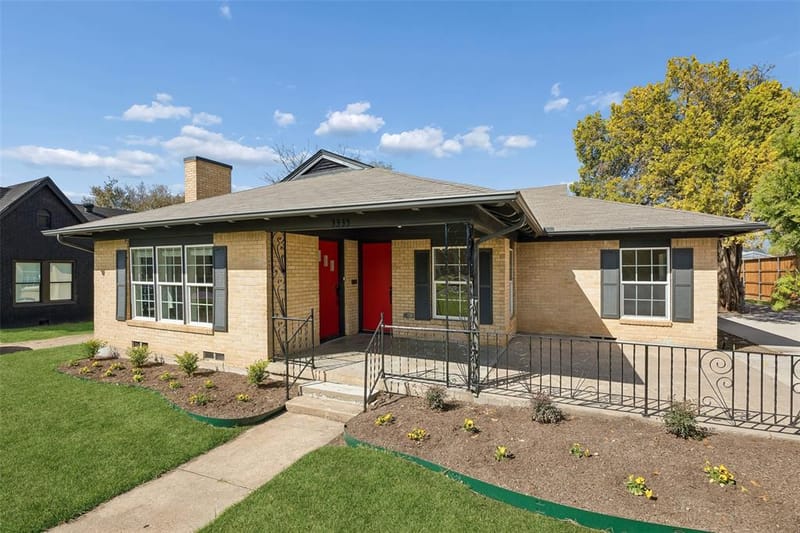 3335 Burlingdell Avenue, Dallas TX 75211 - Photo 2