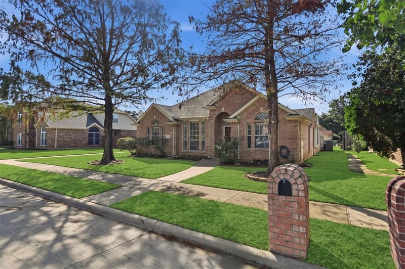 416 Kyle Lane, Lewisville TX 75067 - Photo 2