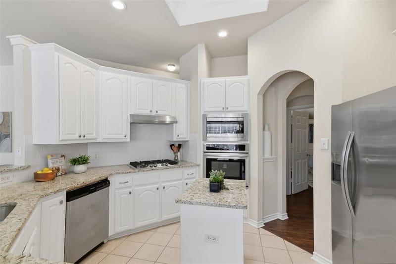 416 Kyle Lane, Lewisville TX 75067 - Photo 12