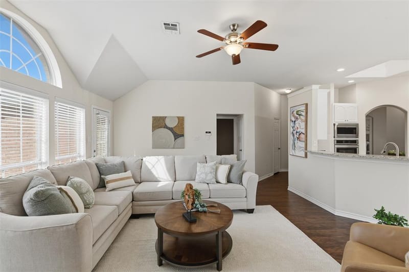 416 Kyle Lane, Lewisville TX 75067 - Photo 9