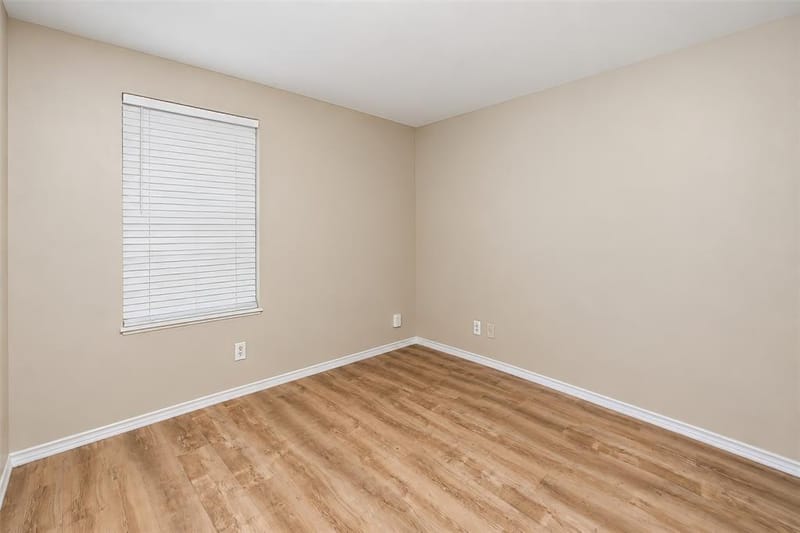 625 Horn Street, Crowley TX 76036 - Photo 5