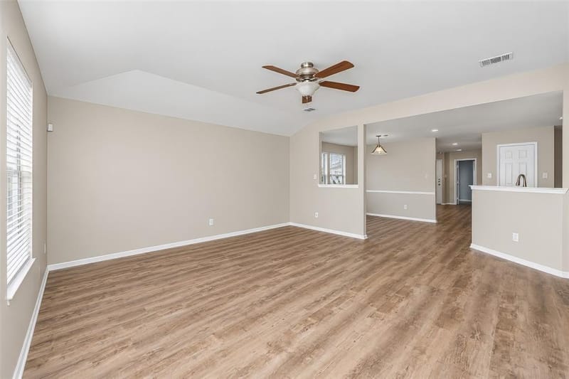 625 Horn Street, Crowley TX 76036 - Photo 14