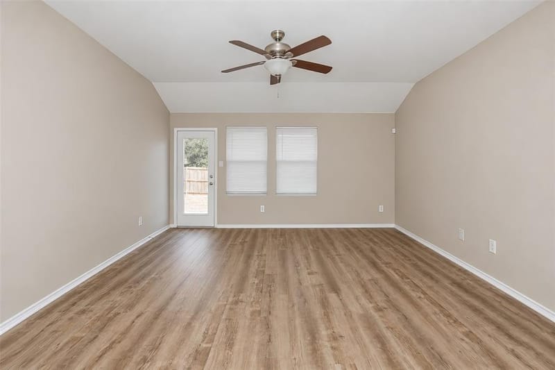 625 Horn Street, Crowley TX 76036 - Photo 15