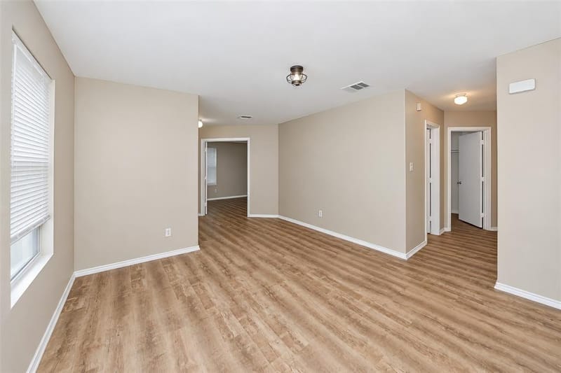 625 Horn Street, Crowley TX 76036 - Photo 8
