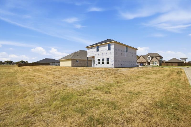 601 Greyson Lane, Greenville TX 75402 - Photo 4