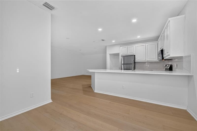 738 Harbour Town Drive, Lake Dallas TX 75065 - Photo 11