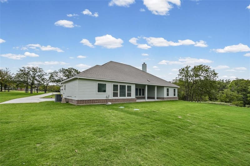 193 Oak Grove Way, Springtown TX 76082 - Photo 36