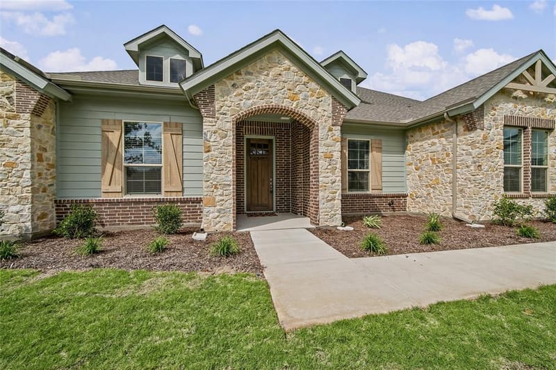 193 Oak Grove Way, Springtown TX 76082 - Photo 4