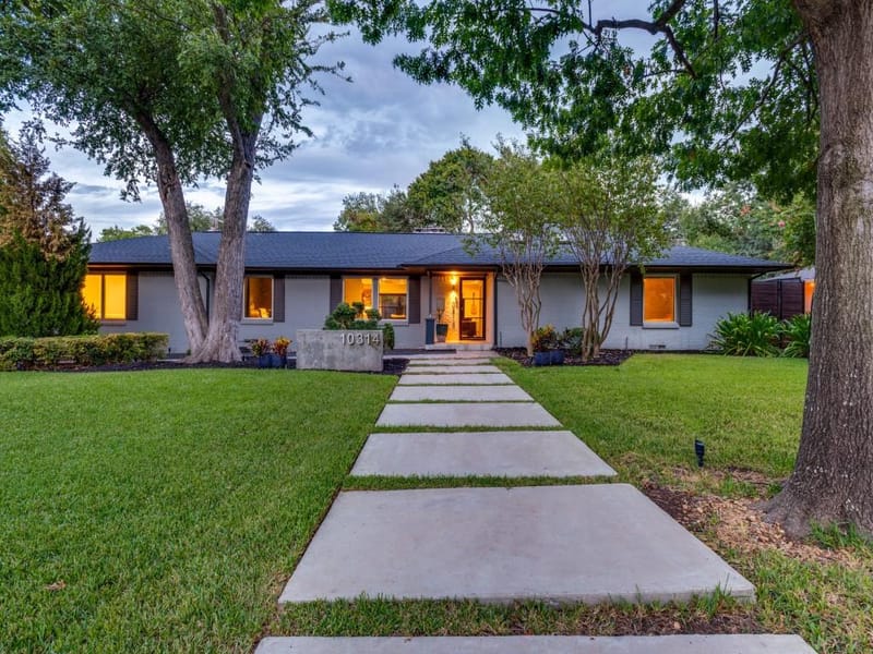 10314 Sherbrook Lane, Dallas TX 75229 - Photo 23