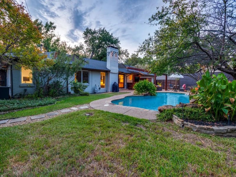 10314 Sherbrook Lane, Dallas TX 75229 - Photo 22