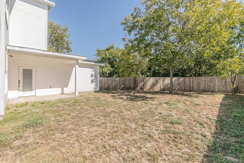 3908 Vilbig Road, Dallas TX 75212 - Photo 27
