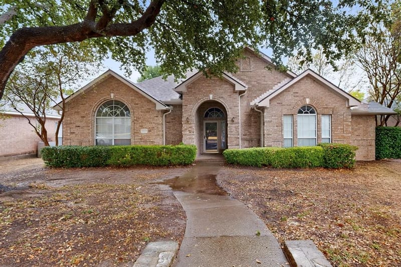 1239 Rivercrest Drive, Mesquite TX 75181 - Photo 2