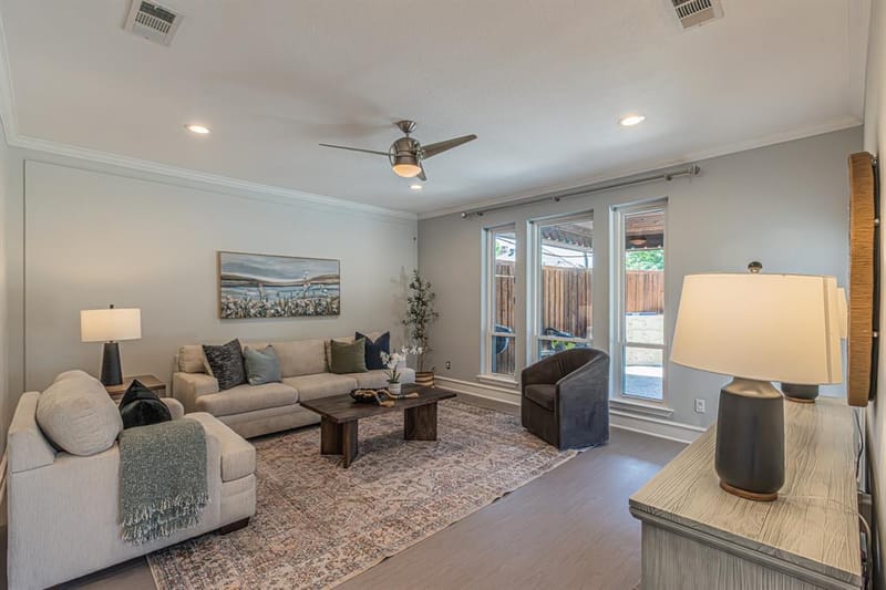 300 Sundance Circle, Irving TX 75063 - Photo 27