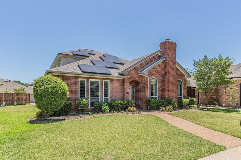 300 Sundance Circle, Irving TX 75063