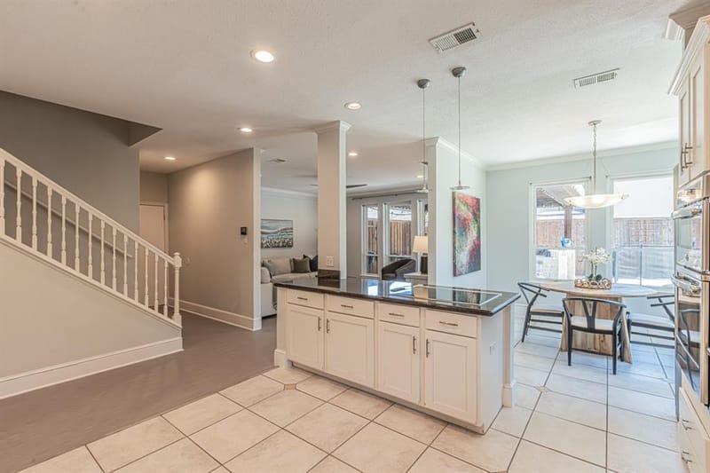300 Sundance Circle, Irving TX 75063 - Photo 24