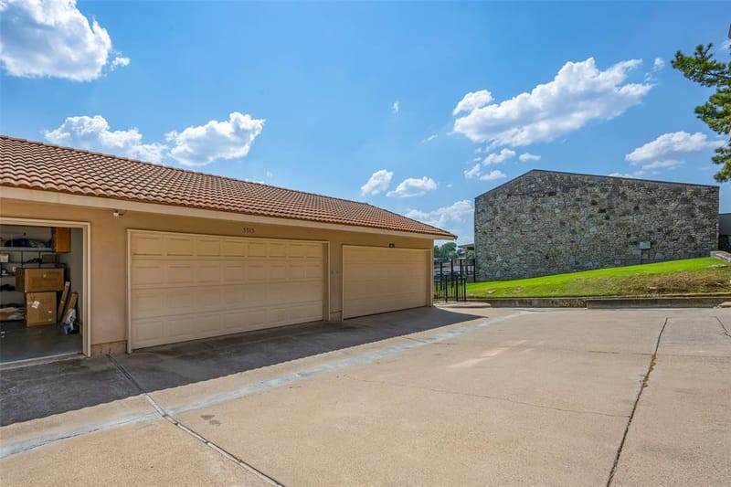 5515 Club Cove Court, De Cordova TX 76049 - Photo 8