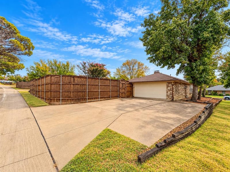 1605 Brighton Drive, Carrollton TX 75007 - Photo 27