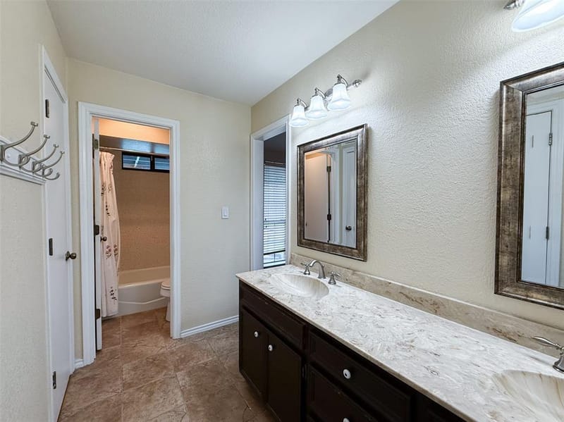 1605 Brighton Drive, Carrollton TX 75007 - Photo 13