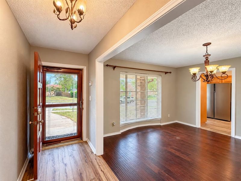 1605 Brighton Drive, Carrollton TX 75007 - Photo 5