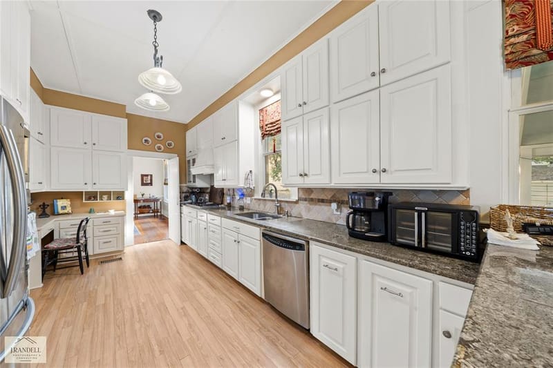 912 Delaware Street, Shreveport LA 71106 - Photo 9