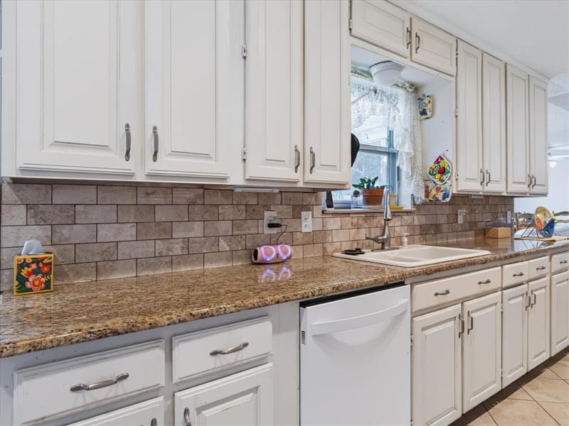 6309 Solona Circle N, Haltom City TX 76117 - Photo 11