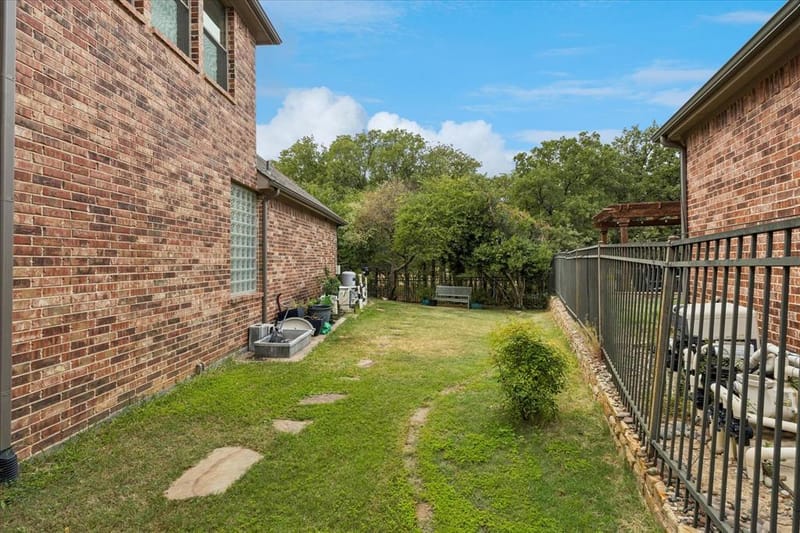2101 Meadows Avenue, Lantana TX 76226 - Photo 33