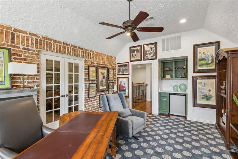 2101 Meadows Avenue, Lantana TX 76226 - Photo 19
