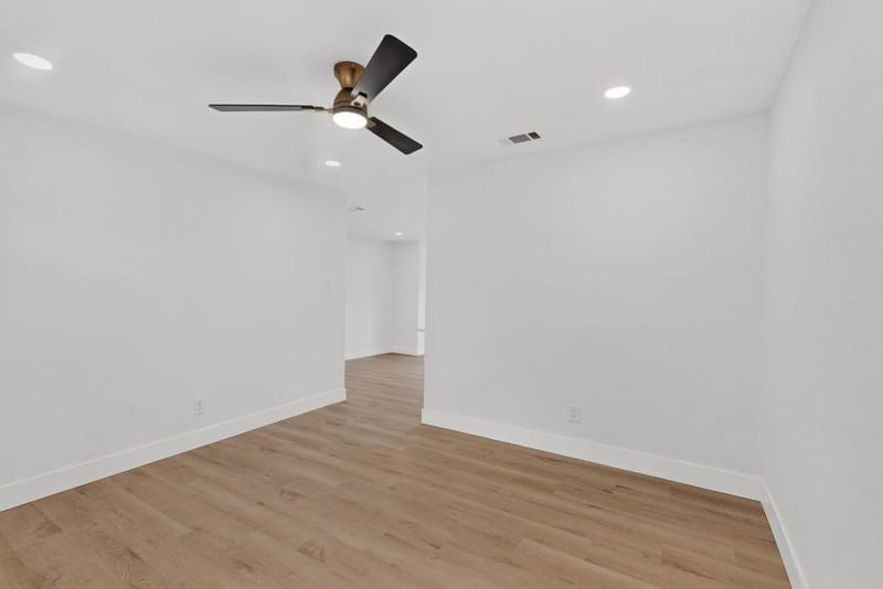 3204 Pacesetter Drive, Dallas TX 75241 - Photo 4