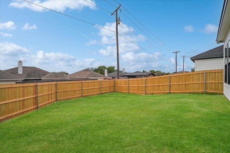 1652 W Wintergreen Road, Lancaster TX 75134 - Photo 23