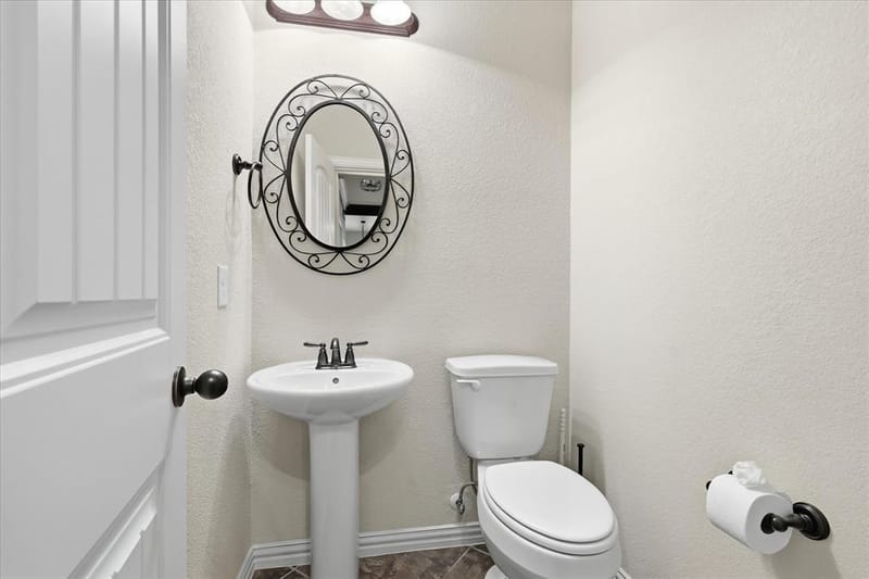 209 Highland Hills Boulevard, Decatur TX 76234 - Photo 27