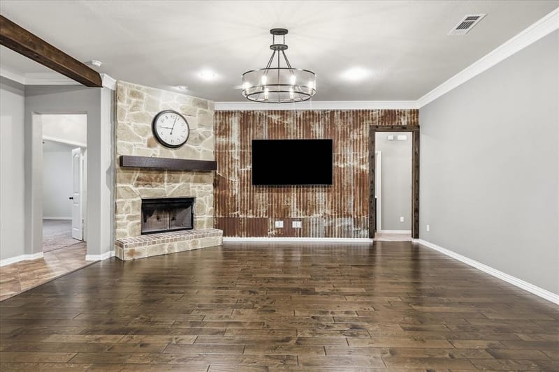 209 Highland Hills Boulevard, Decatur TX 76234 - Photo 10