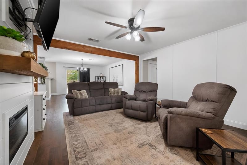 316 Wintercrest Road, Burleson TX 76028 - Photo 4