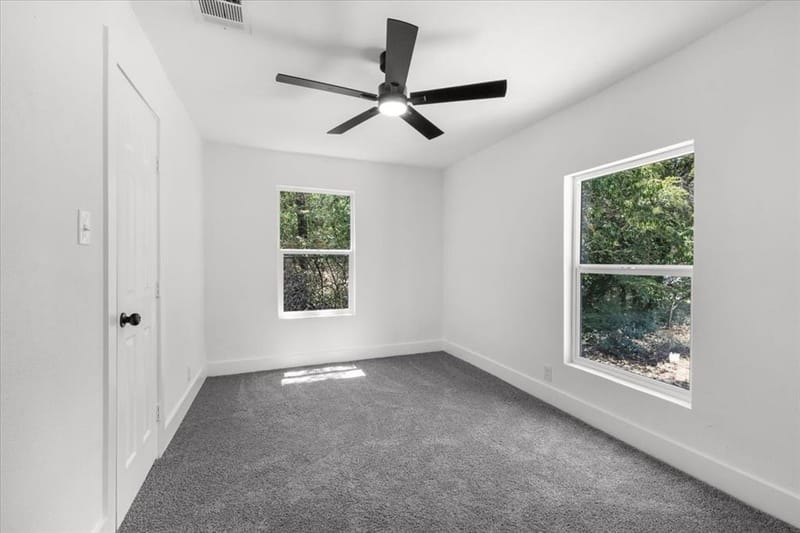 5101 Miller Avenue, Fort Worth TX 76119 - Photo 17