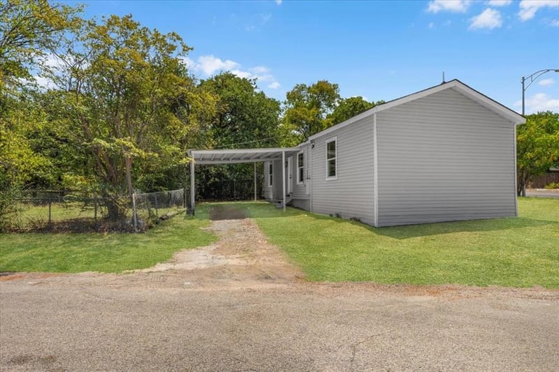 5101 Miller Avenue, Fort Worth TX 76119 - Photo 21