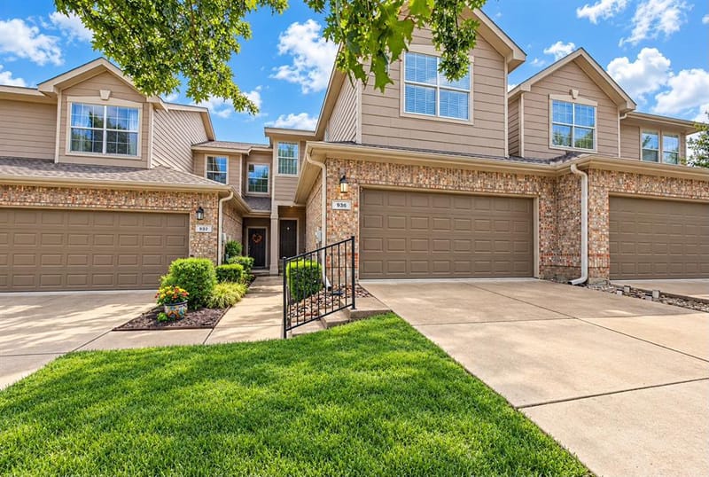 936 Cypress Creek Drive, Plano TX 75025 - Photo 3