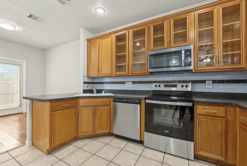 936 Cypress Creek Drive, Plano TX 75025 - Photo 14