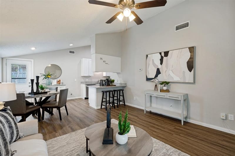 5819 Santa Fe Drive, Arlington TX 76017 - Photo 3
