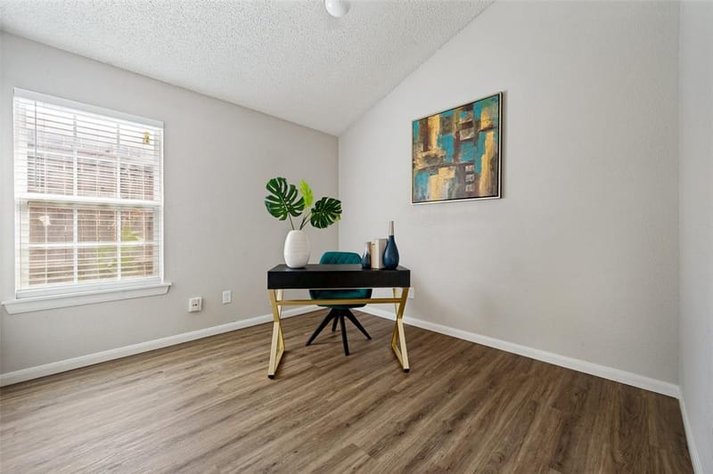 5819 Santa Fe Drive, Arlington TX 76017 - Photo 4