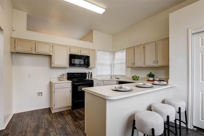202 Chamblin Drive, Cedar Hill TX 75104 - Photo 7