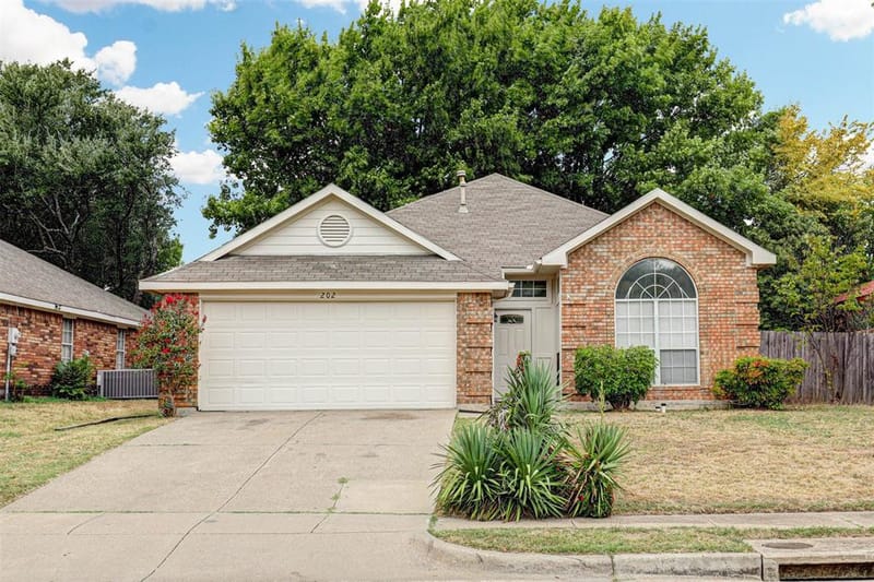 202 Chamblin Drive, Cedar Hill TX 75104
