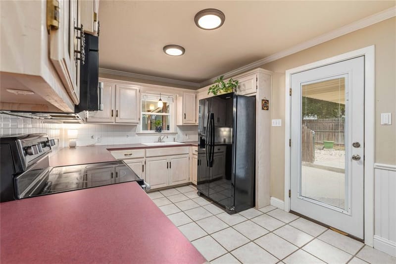 1611 16th Street, Brownwood TX 76801 - Photo 12