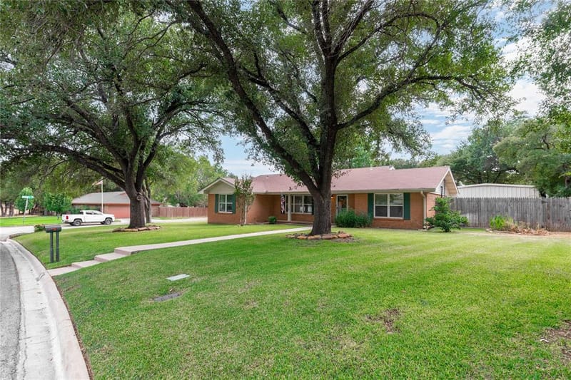 1611 16th Street, Brownwood TX 76801 - Photo 40